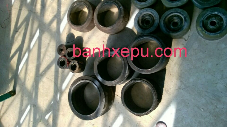 Bánh xe nâng điện PU HELI đắp lại