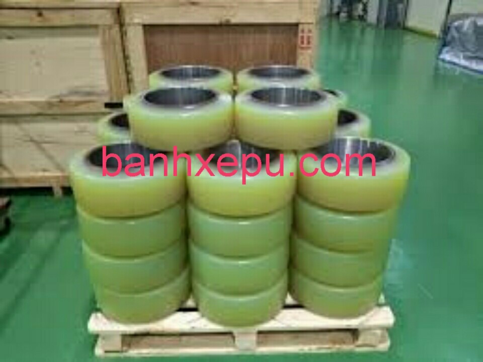 Thay bánh xe nâng điện Nichiyu 330x145