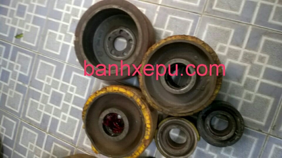 BÁNH CẦN BẰNG XE RAYMON ĐẮP MỚI