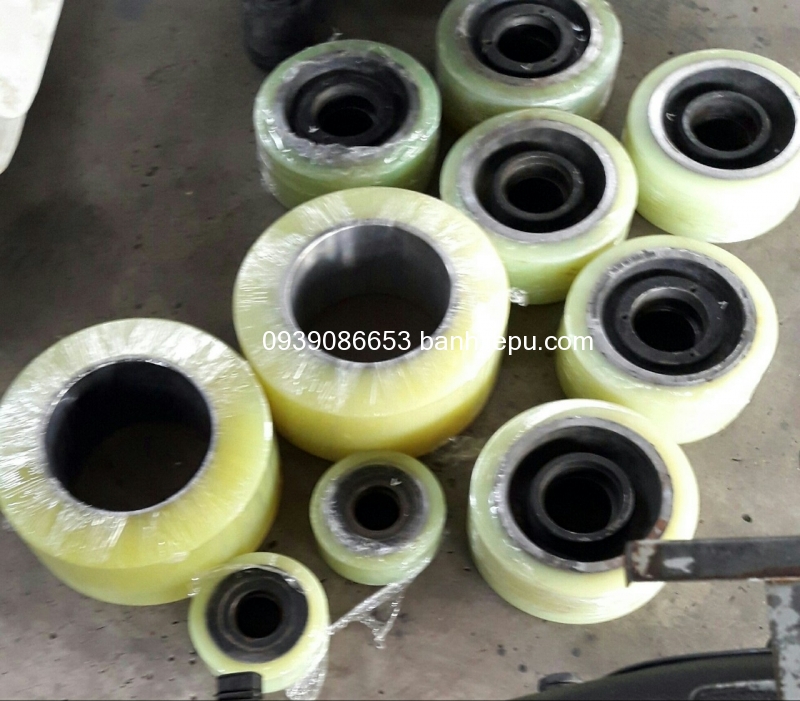 Xe nâng Komatsu FB13RL Đắp Bánh cân bằng Pu 150x80