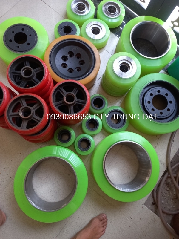 Bọc Gia công Bánh PU bánh xe đẩy Bánh xe nâng tay cao su Bọc Gia công Bánh PU bánh xe đẩy Bánh xe nâng tay cao su